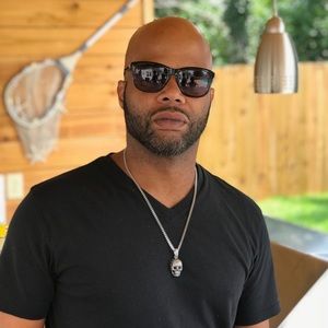 Meet your Posher, Zennie